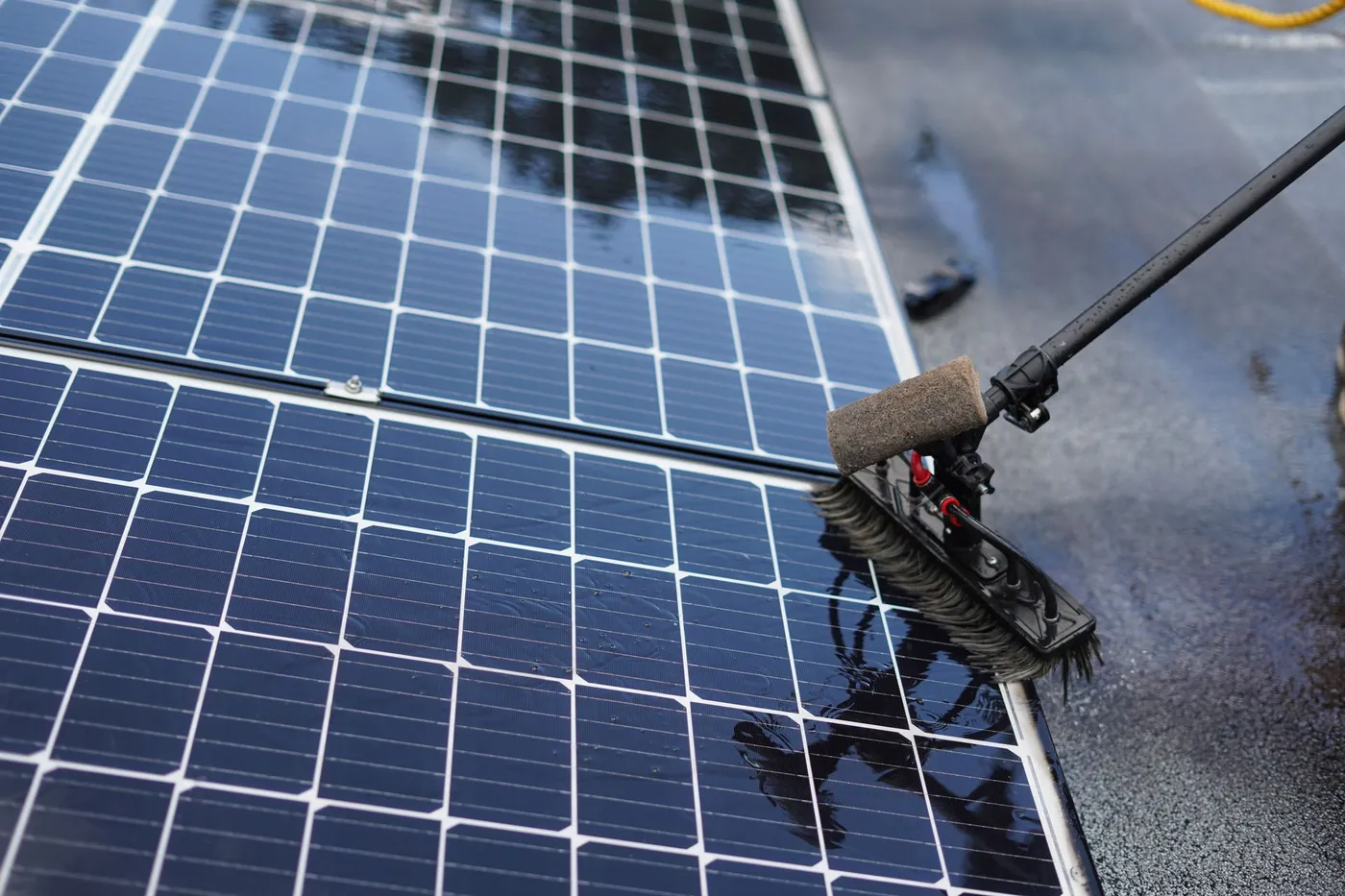 Nettoyage de panneaux solaires